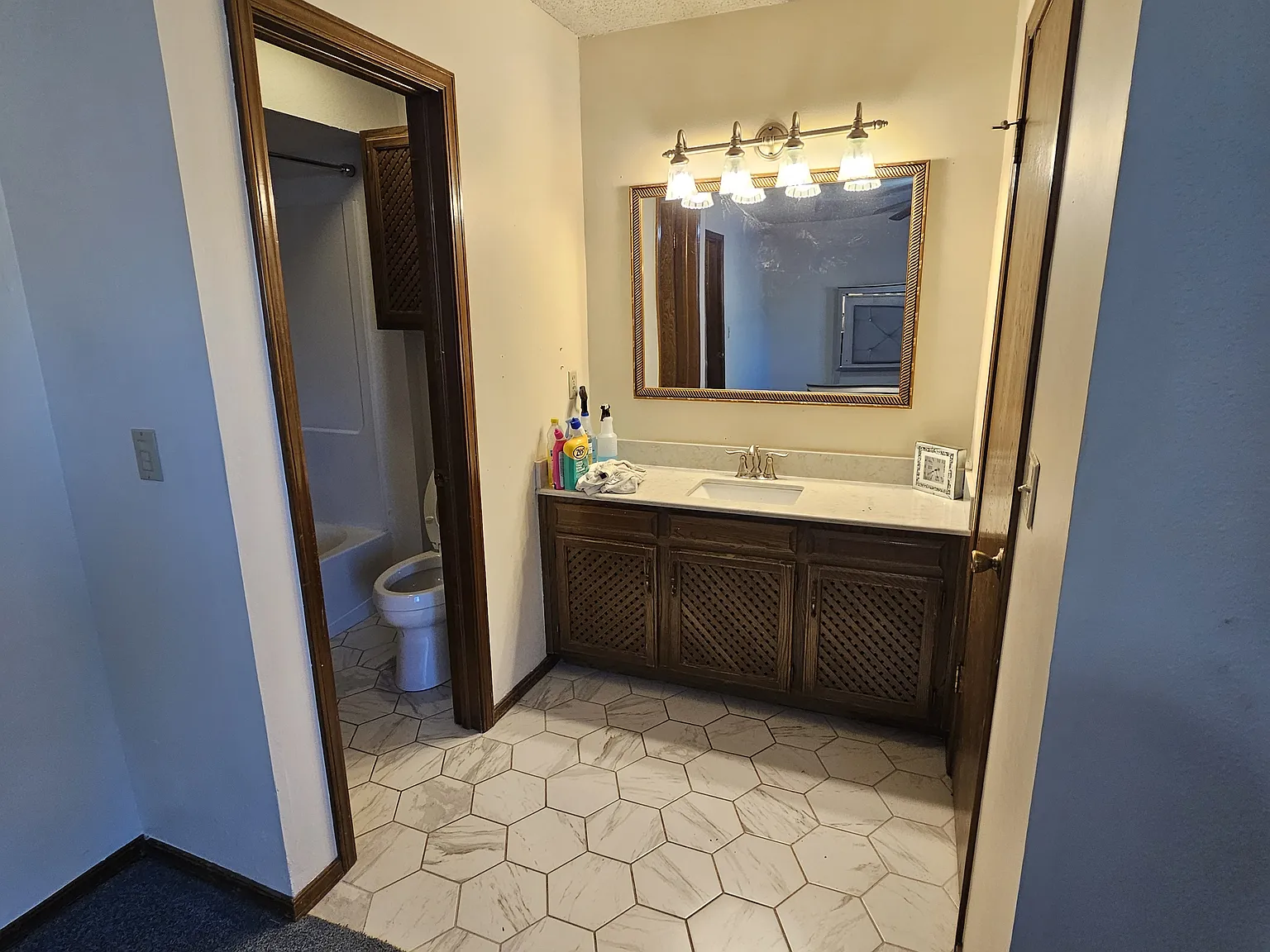 3 bed, 1532 sqft, $1,600 — Photo 1
