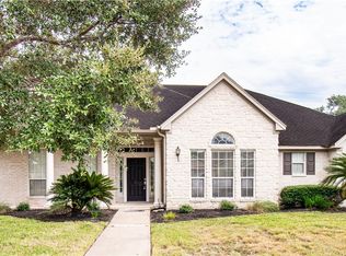 202 Ridge Vw, Victoria, TX 77904