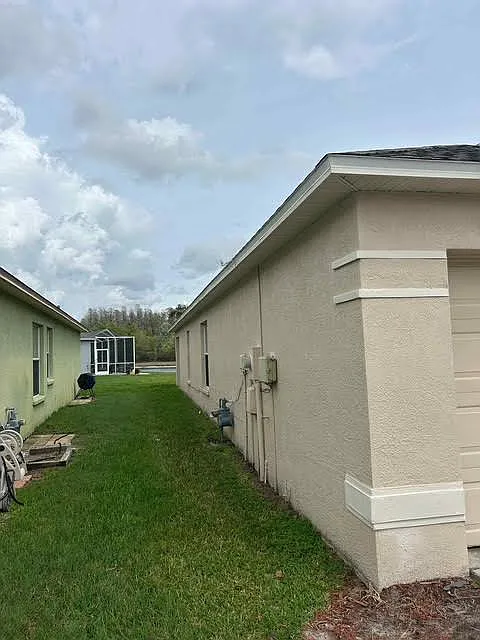 Wrencrest Dr, Zephyrhills — Photo 2