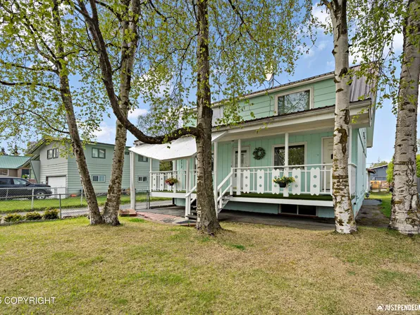 3212 Greenland Dr, Anchorage, AK 99517