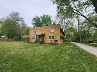 9750 E Terry Ave APT A, Terre Haute, IN 47803