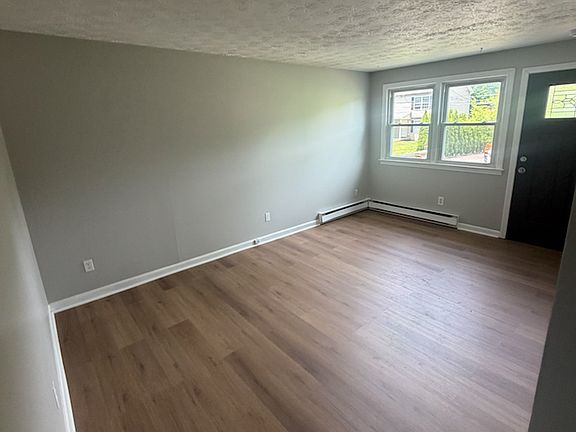 4th image of 193 Newell Ave