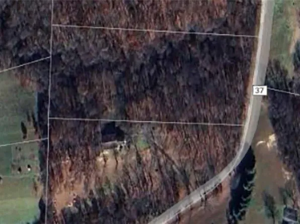 18404 Halleys Ridge Rd, Pleasant City, OH 43772