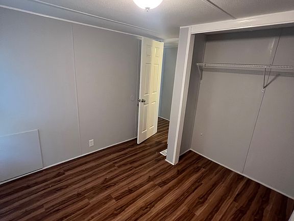 3rd image of 315 W Pine Lake Cir