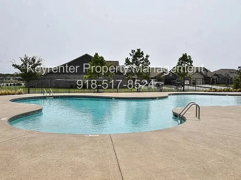 11108 N 146th East Ave — Photo 15