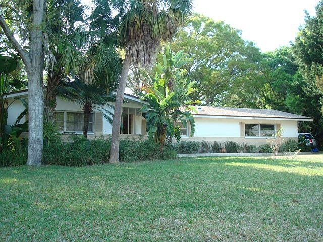 1st image of 1526 Oakadia Dr W