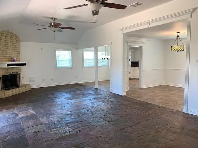 6650 Grove Field Ln — Photo 3