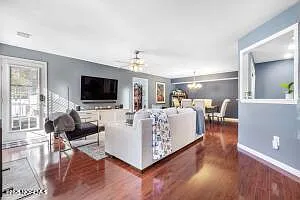 334 Mayfair Pl — Photo 19
