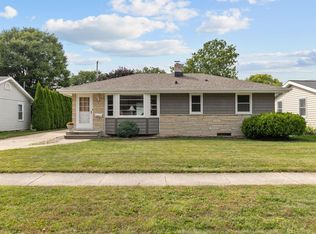 819 S Joseph St, Appleton, WI 54915