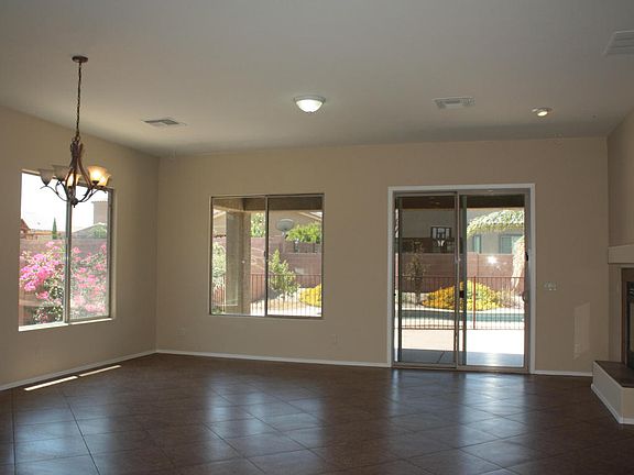 3rd image of 7837 W Edgeridge Ct