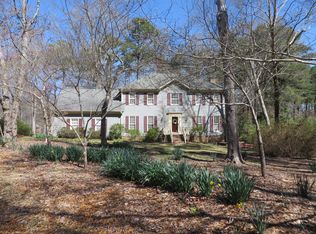 7000 Valley Dr, Raleigh, NC 27612