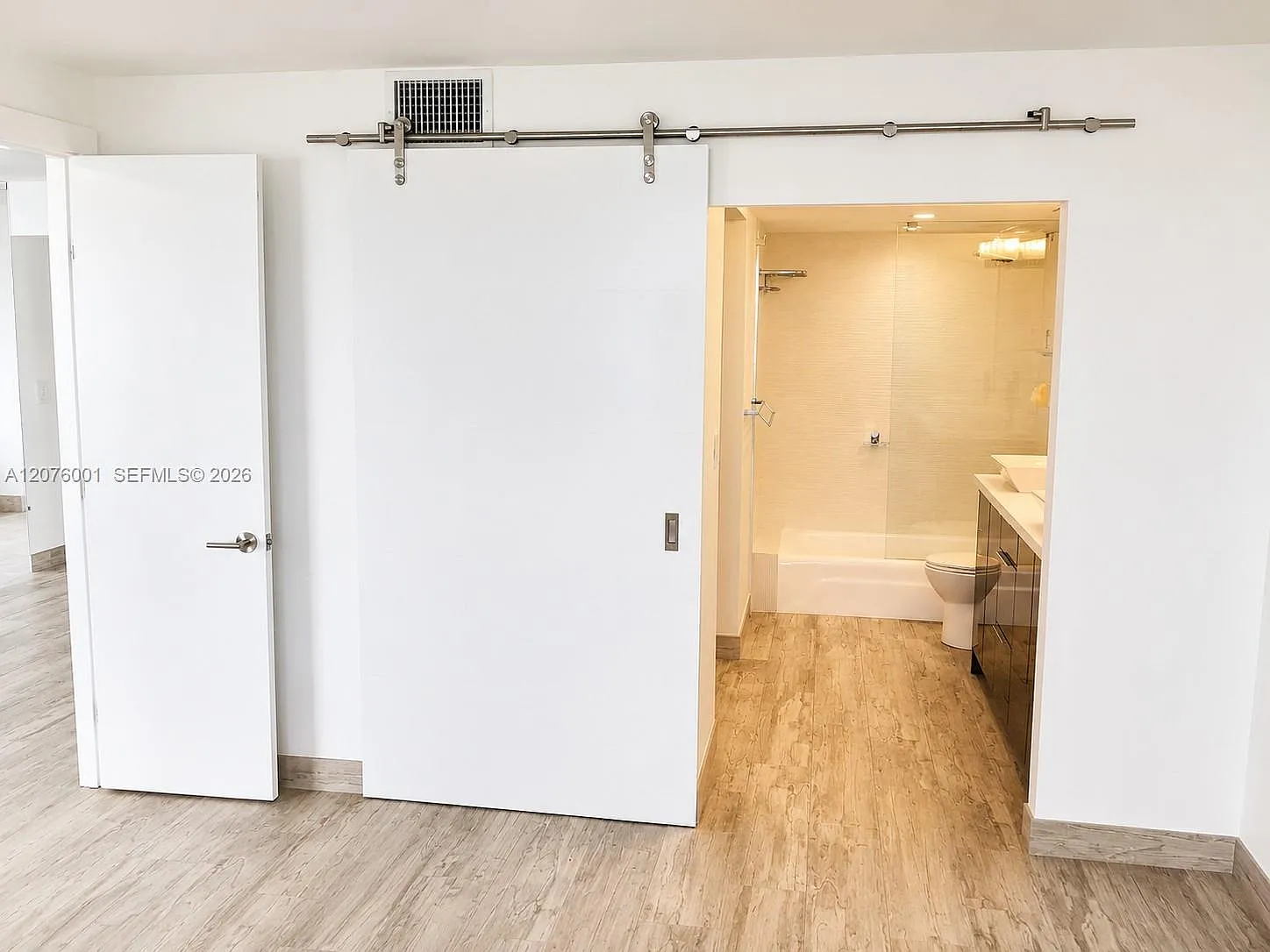 2333 Brickell Ave — Photo 4
