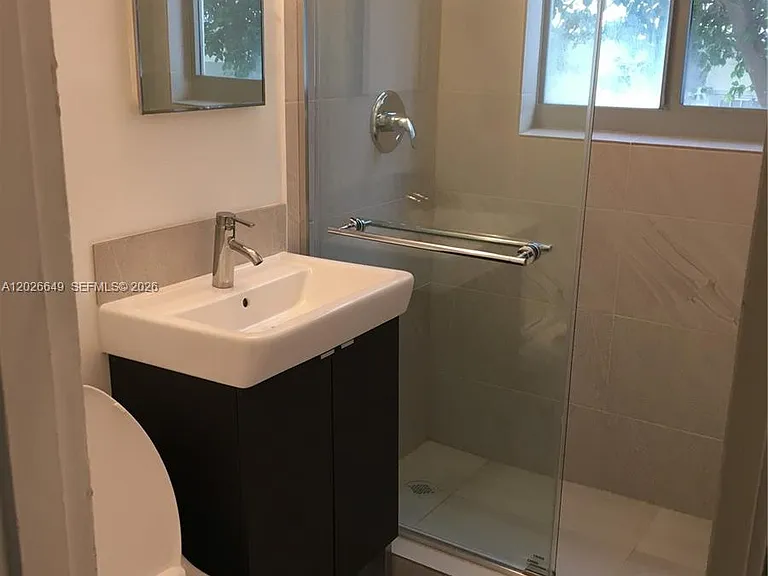 1840 James Ave #7 — Photo 6