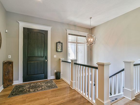 5th image of 105 N Kennedy St