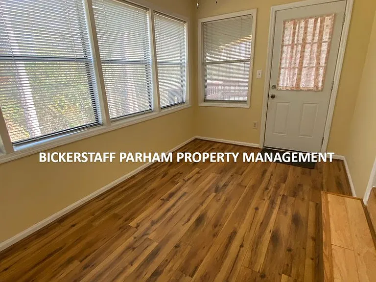 6319 Milgen Rd #4 — Photo 8