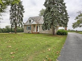 353 Pinkerton Rd, Mount Joy, PA 17552