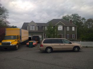 41 Stonefield Ct, North Attleboro, MA 02760