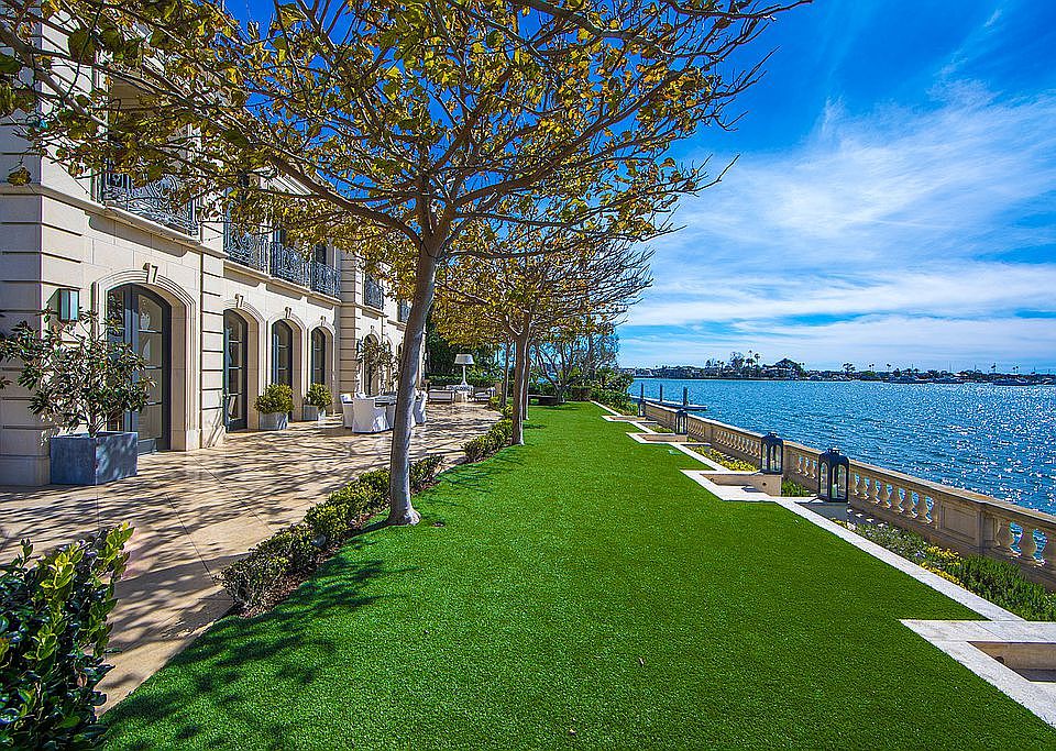 18 Harbor Is, Newport Beach, CA 92660, MLS# NP18124142