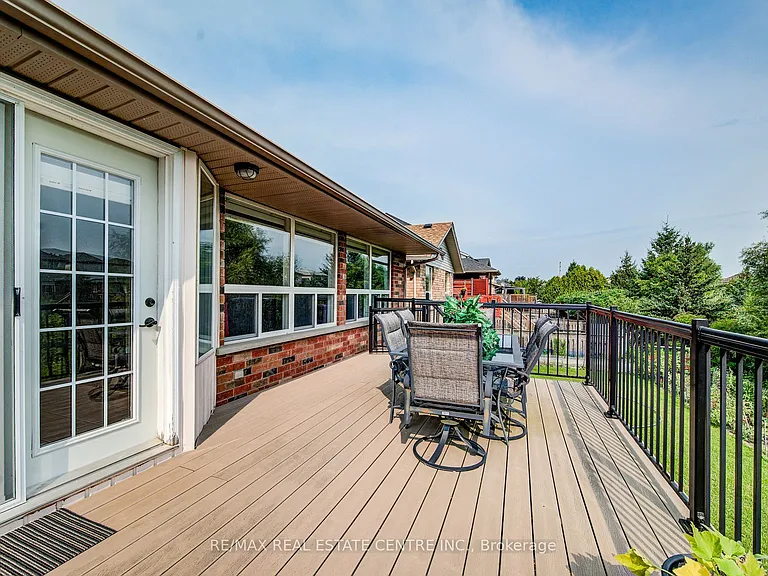 16 Paulstown Cres — Photo 40