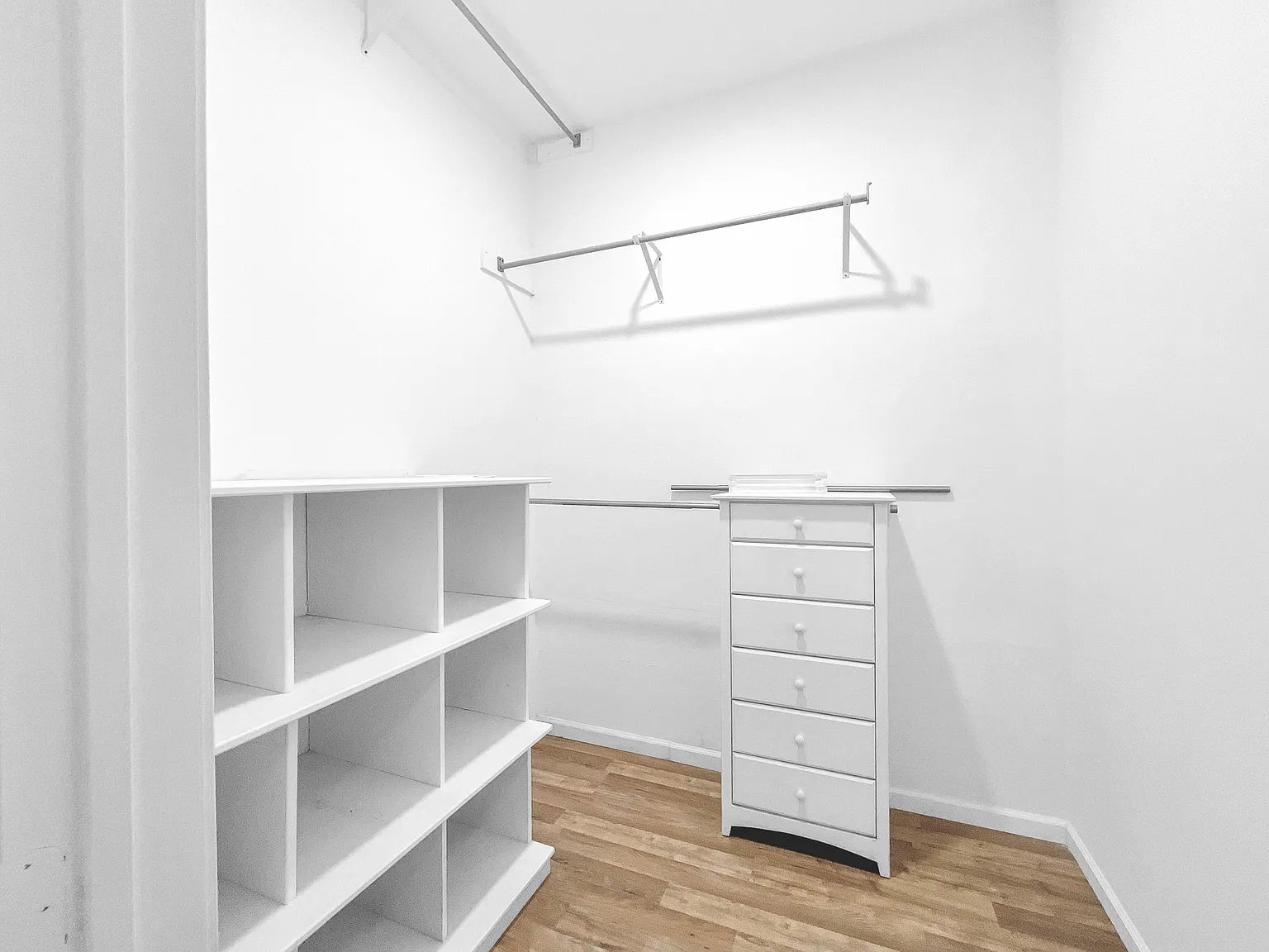 2117 Greta Lane - Suite... — Photo 4