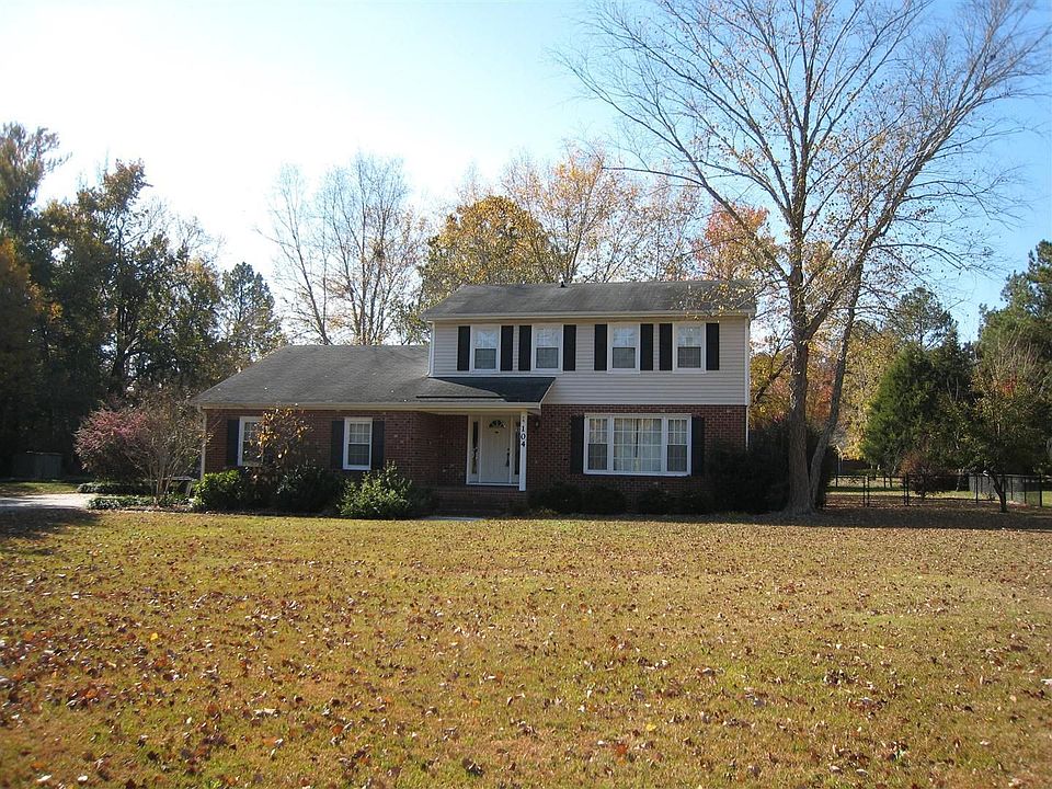 1st image of 104 Joseph Pl