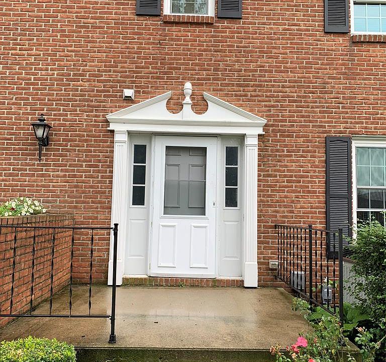 1st image of 1316 Oxford Ln #U-34