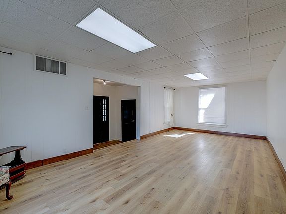 3rd image of 603 E 9th Ave
