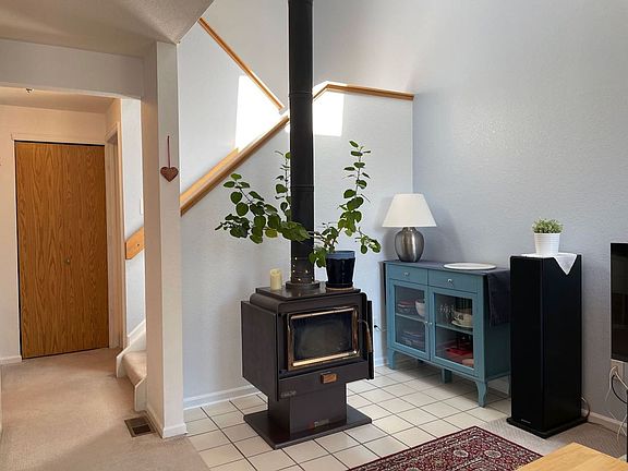 2nd image of 384 Owl Dr