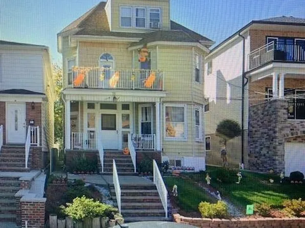 78 W 31st St, Bayonne, NJ 07002