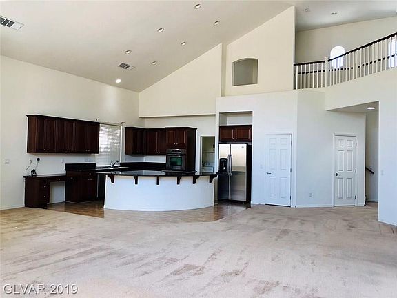 4th image of 11540 Valentino Ln