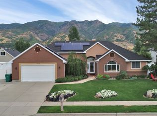 1472 N Evergreen Ln, Layton, UT 84040