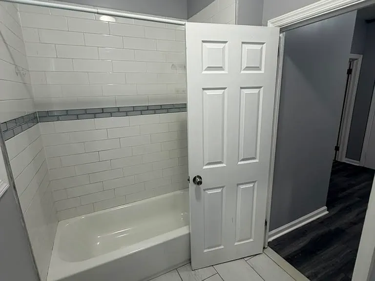 15-17 Poe Ave #2 — Photo 5