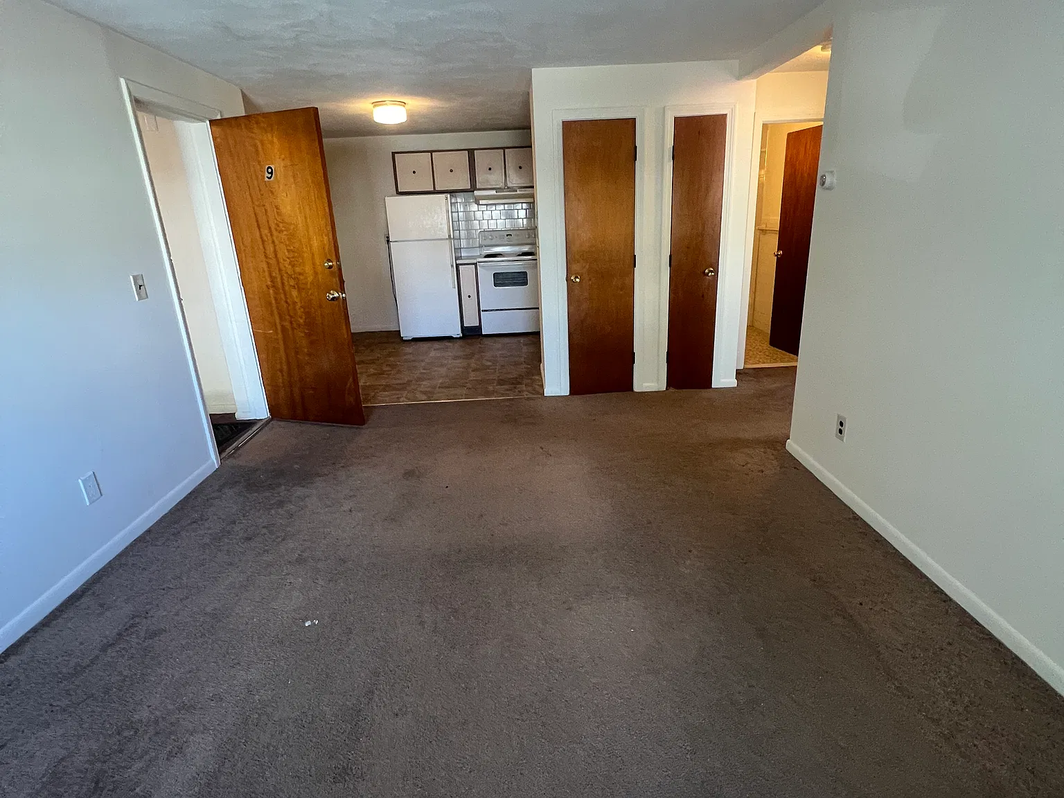 2 bed, 9999 sqft, $2,350 — Photo 4