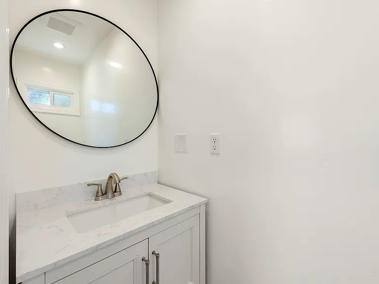 301 Frances St — Photo 18