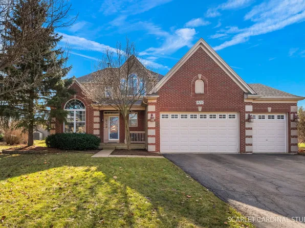 905 Price Rd, Sugar Grove, IL 60554