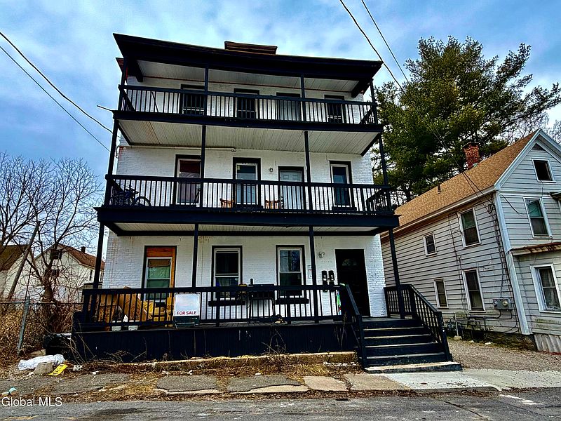 2nd image of 8 Gardiner Street