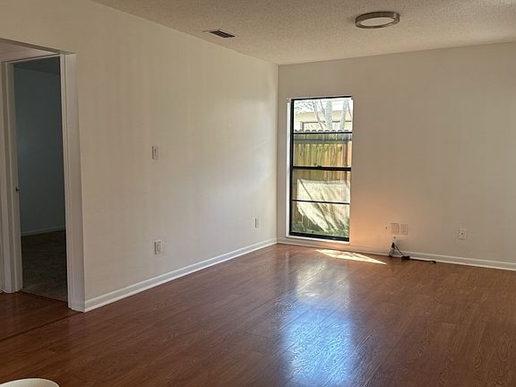 5th image of 10505 Brynwood Ln