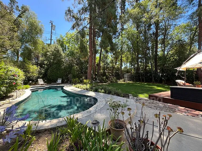 8422 Fable Ave — Photo 36