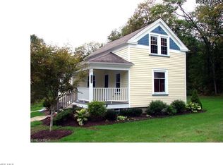 7096 Wakefield Rd, Hiram, OH 44234