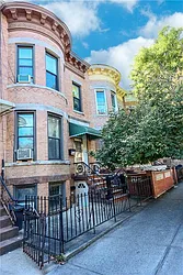 746 50th Street, #1
