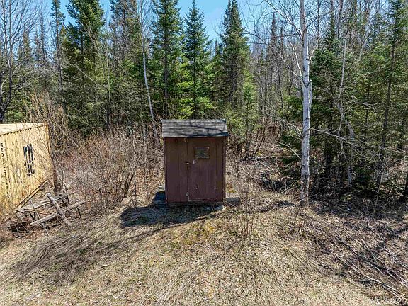 5th image of E4291 Walleye Rd