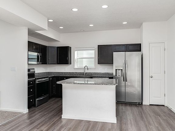4th image of 197 Folkston Way