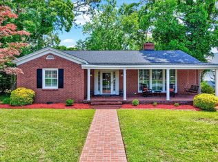 402 N Main St, Four Oaks, NC 27524