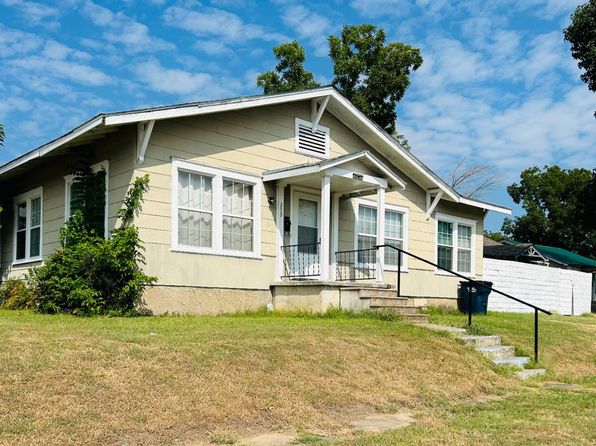 202 W Oak Ave, Seminole, OK 74868
