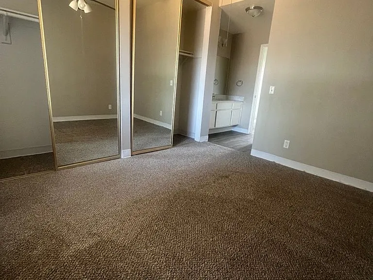 Park Yale Senior Apartments — Photo 13