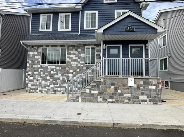 4 Taylor Ct #A, Staten Island, NY 10310