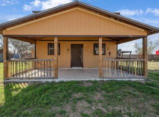 18883 Lagloria Rd, Elmendorf, TX 78112