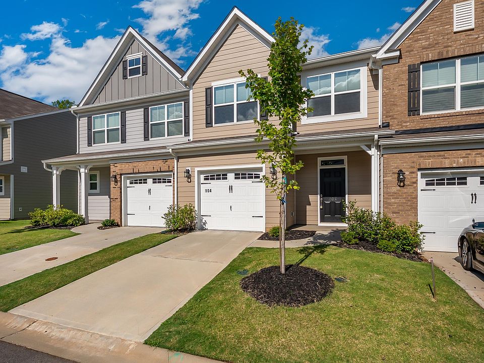 1st image of 104 Cross Arbor Dr