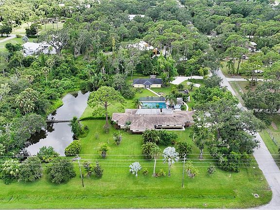 2nd image of 3012 Desoto Rd