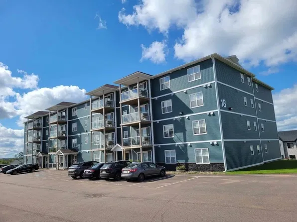 18 Gilbert Dr #404, Charlottetown, PE C1C 0W2